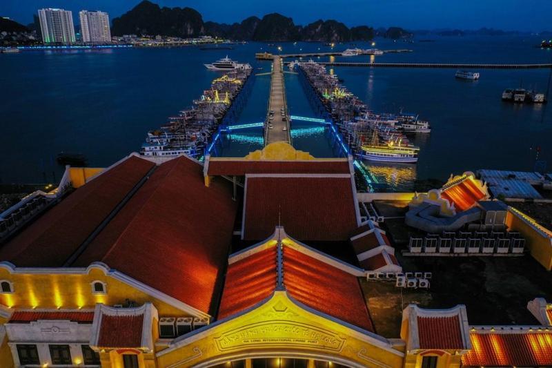 White Crown Hotel Ha Long Exteriér fotografie